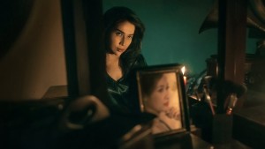 Xem Phim Chuyện Ma Gần Nhà