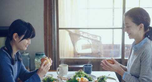 Xem Phim Sống giữa đời: Đông Xuân