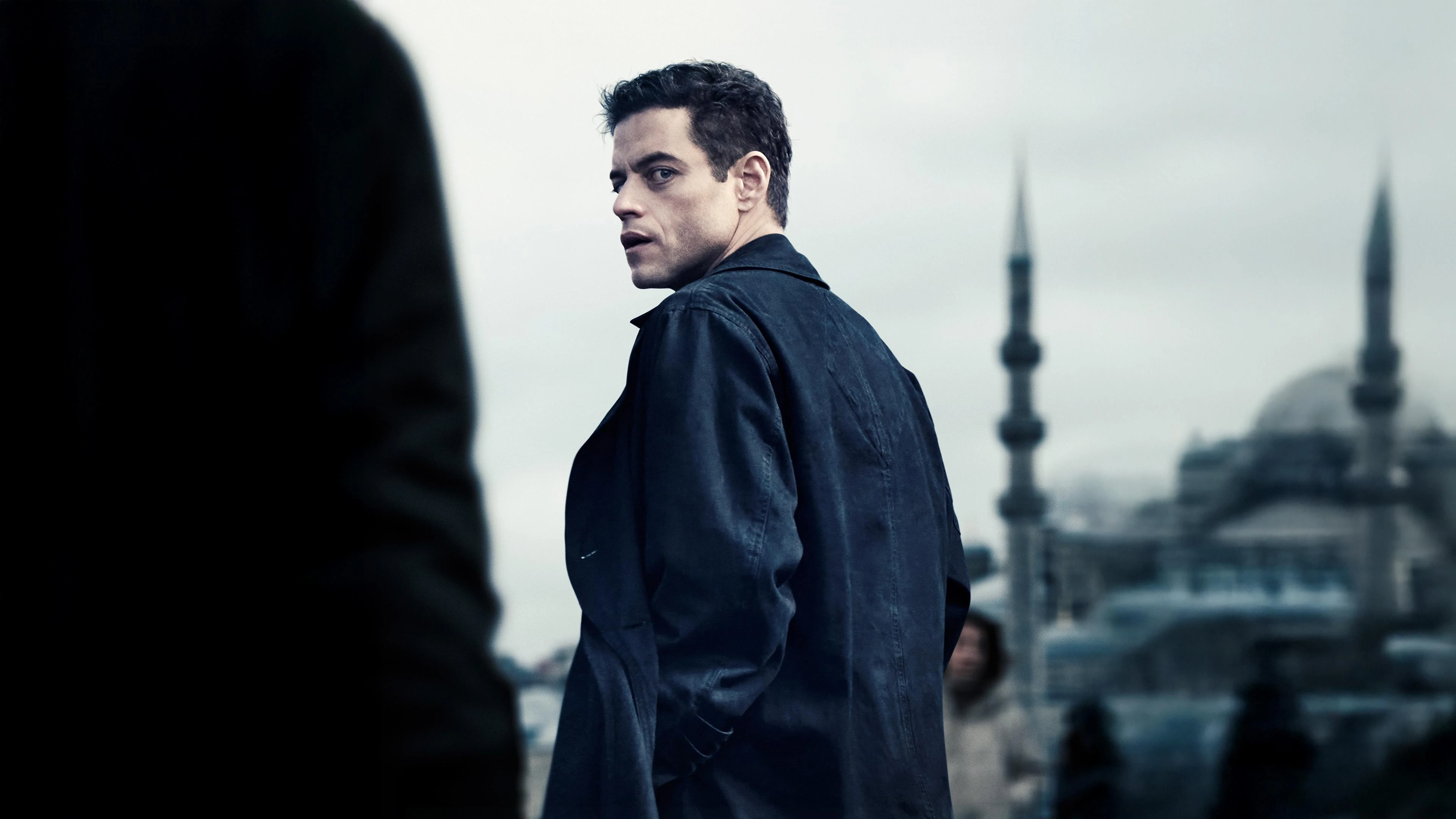 Phim Tay Nghiệp Dư - The Amateur (2025)